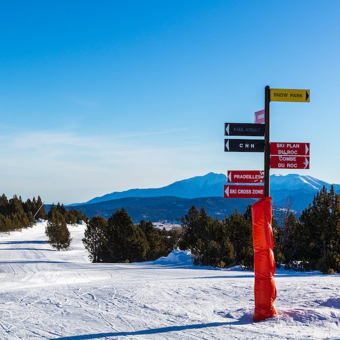 la neige sur les piste de ski de Font-Romeu Pyrénées 2000